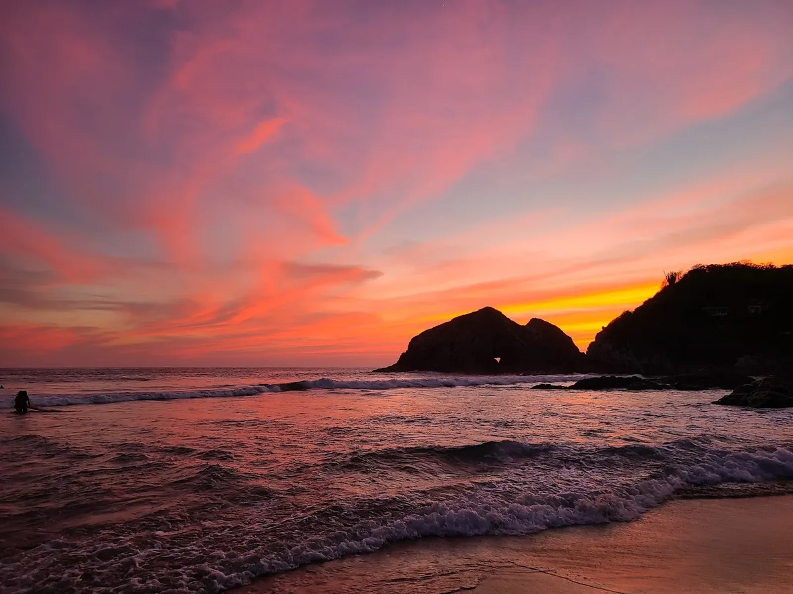 Atardecer en Playa Zipolite, Oaxaca